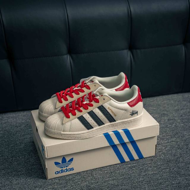 核心私 阿迪达斯Adidas三叶草 Originals Superstar贝壳头系列低帮经典百搭休闲运动板鞋 货号 Bz2522 尺码 36 36.5 37.5