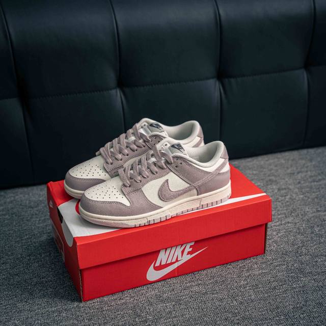 核心私 nike Dunk 全套原楦原模倾力打造完美版型 独家原厂航空铝磨具打磨大底 鞋头坡度极致还原 无解鞋型 原盒原配 圈内天花板工艺 原厂冲刀 超高清洁度