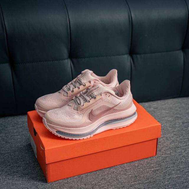 核心私 air Zoom pegasus premium 网面全掌气垫缓震跑鞋 #全掌可见的Air Zoom首次在pegasus系列中出现 模仿了Vaporfl