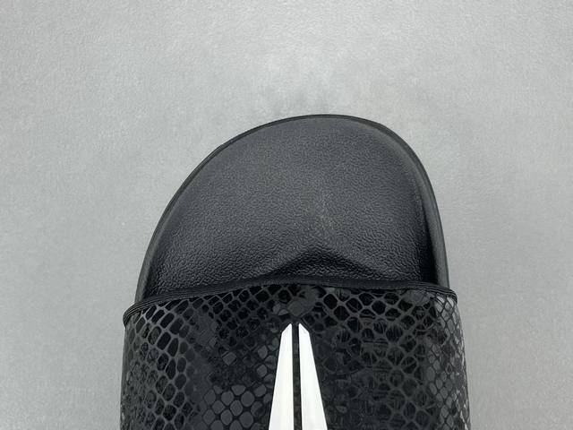 渠道优势 G版 科比拖鞋 Nike Kobe Offcourt 舒适 防滑防磨一字拖鞋 男款 尺码38.5-48.5 货号If2870-001