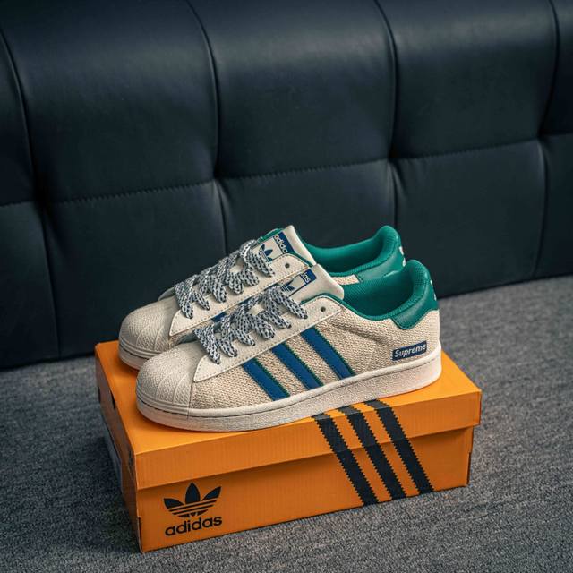 核心私 阿迪达斯Adidas三叶草 Originals Superstar贝壳头系列低帮经典百搭休闲运动板鞋 货号 Hs3071 尺码 36 36.5 37.5