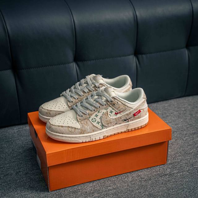 核心私 nike Dunk 全套原楦原模倾力打造完美版型 独家原厂航空铝磨具打磨大底 鞋头坡度极致还原 无解鞋型 原盒原配 圈内天花板工艺 原厂冲刀 超高清洁度
