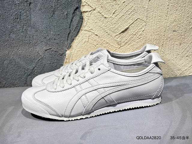 新品上市实拍 asics Ointsuka Tiger Moage Co 亚瑟士鬼冢虎复古经典跑鞋 产品从款式颜色造型上体现出追求舒适和细节的完美 鞋类更是推崇