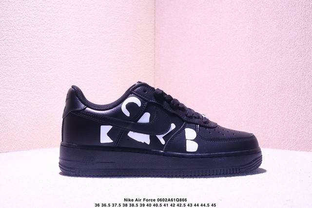 公司级Cdg X Air Force 1 Low 黑色 原楦头原纸板 打造纯正空军版型 #专注外贸渠道 全掌内置蜂窝气垫 #原盒配件 原厂中底钢印、拉帮完美 官