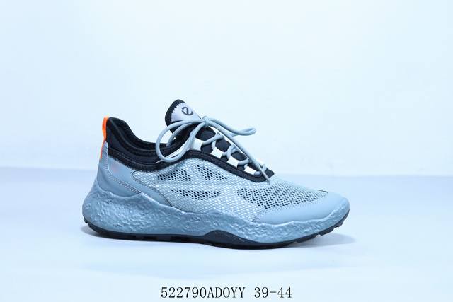 Ecco爱步 Grayish Beige 健步C踪迹系列登山户外网面轻便休闲运动慢跑鞋 522790Adoyy 39-44
