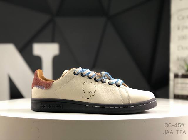公司级带半码 阿迪达斯 Brain Dead脑死亡 & Adidas全新单层工艺，真皮材质，细节拉满，一比一打造！ 此番依旧以阿迪经典的网球鞋型Stan Smi