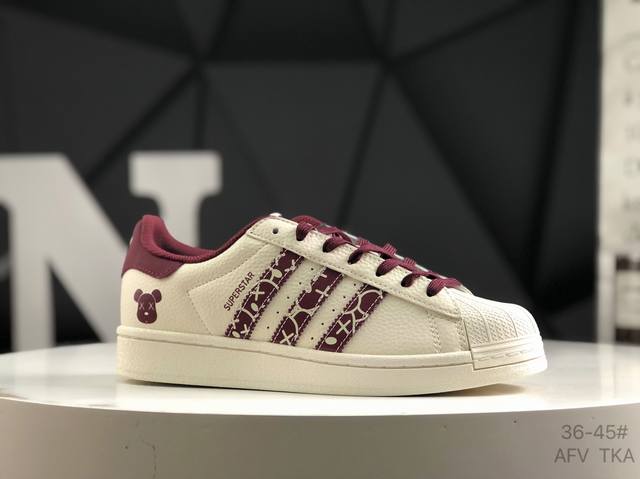 阿迪达斯 Adidas Originals Gazelle Indoor 贝壳头 三叶草休闲防滑耐磨低帮板鞋 鞋头出色设计 塑就出众贴合感 稳固的后跟贴合足部曲