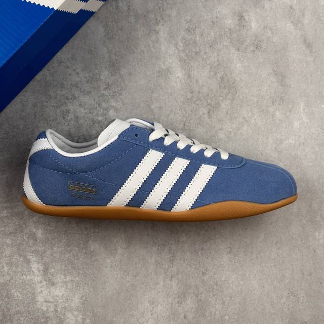 本地 核心私 阿迪达斯 Adidas Original Tokyo W 低帮 舒适百搭生活休闲德训鞋 版式点缀烫金Logo，日系复古幻视联名款，整体软麂皮鞋身，