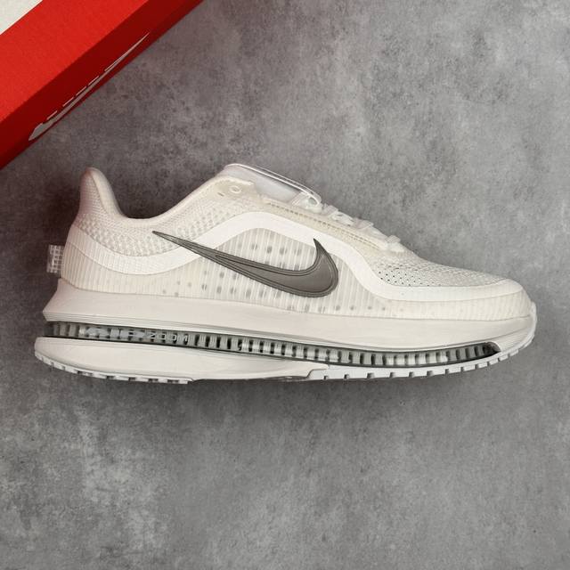 本地 核心私 2025年跑鞋王者降临，耐克推出的顶级飞马 Nike Pegasus Premium 全掌气垫 纤维气柱网面跑步鞋 米灰 中底三明治结构，Zoom