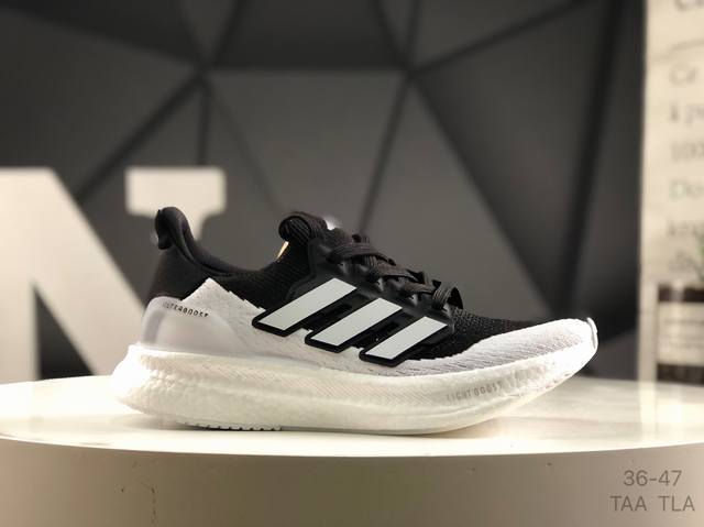 阿迪达斯 Adidas Ultra Boost 5X Triple White 2025高性能版X5系列Ub低帮袜套式针织透气缓震休闲运动慢跑鞋 货号：Id88