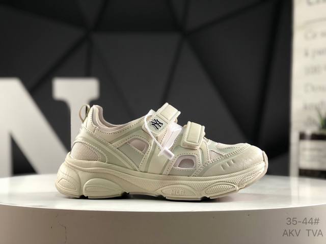 公司级 Mlb Sandal Chunky Mask Eva Street Style Logo 防滑耐磨 运动凉鞋 货号:3Asdace53 尺码:35 36