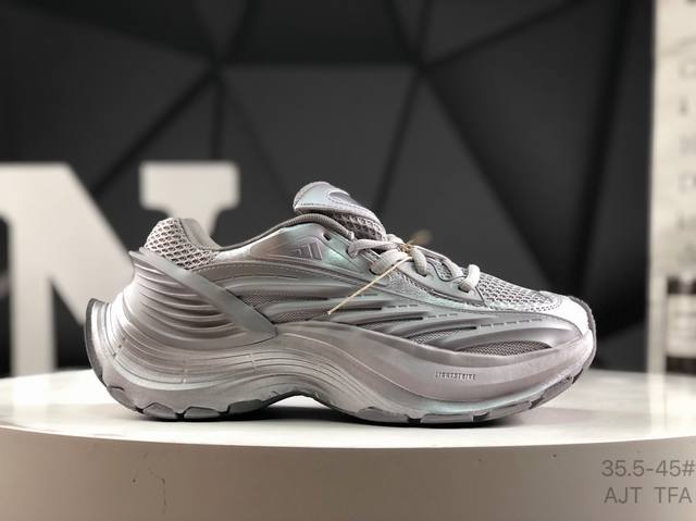 阿迪达斯 Adidas Xlg Mtw系列 舒适防滑透气 低帮 休闲跑步鞋男女同款与众不同的结构美学，在这种纯色氛围里，也可以有更纯粹的展现 货号：Ih1574