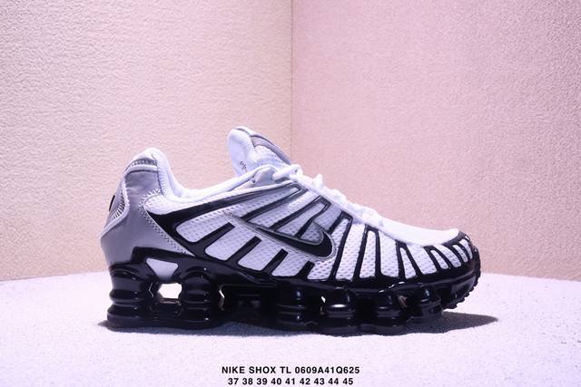 公司级耐克Nike Shox Tl 耐克系列低帮运动休闲运动鞋 配备了前所未见的耐克 Shox 标志形状的鞋带锁。除了鞋舌、鞋跟和 Swoosh 标志处采用的彩