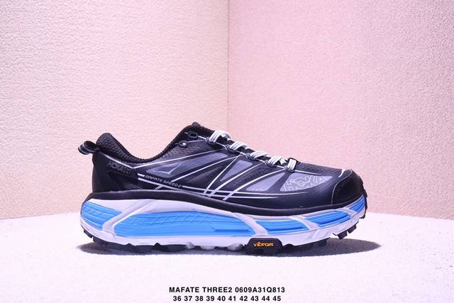 公司级Hoka One One Mafate Three2 全新配色创立于2009年，始终致力于为所有跑者提供更新、更好的跑步 装备。相比常规跑鞋，Hoka O