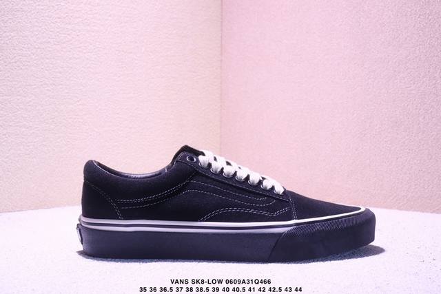 Vans塔卡沙联名款，Vans的经典鞋型加上塔卡沙的俏皮可Div黏贴卡片只能说这波联名真的太会了~整个鞋面都可以贴贴，谁懂这种可以自己Diy的乐趣啊 Size：
