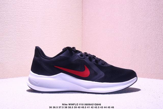 公司级耐克Nike Zoom Winflo V10 3M 代轻质透气休闲运动跑步鞋。采用了后掌气垫 Air-Zoom 的设计，升级中底为Cushlon St，材