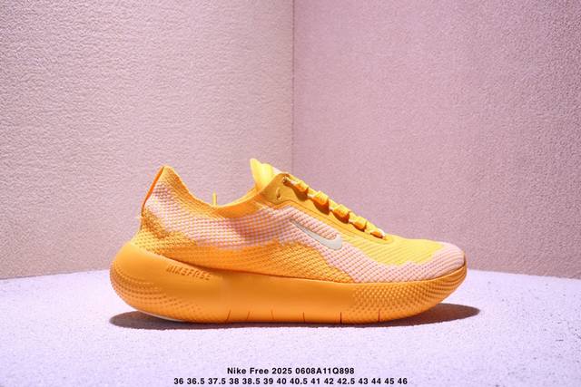 公司级Nike Free 2025 耐克新款飞织面 透气缓震运动跑鞋 官方同步出货 飞织鞋面提供出色的弹性和支撑力鞋底融入凹槽设计 塑就柔韧灵活性 令运动自由无