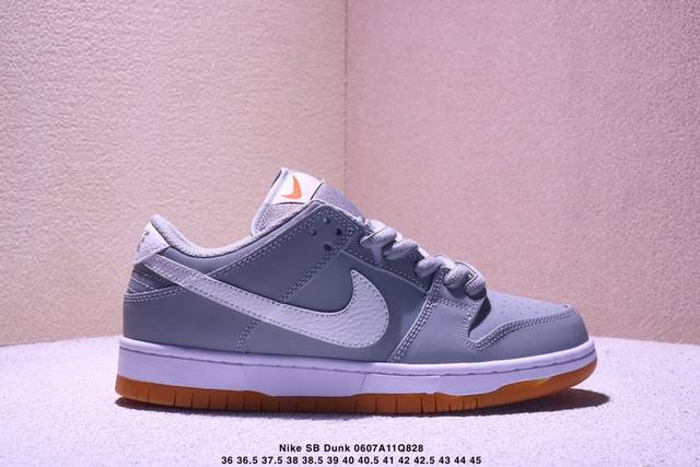 耐克Nike Sb Dunk Low Sb 三勾系列扣篮系列复古低帮休闲运动滑板板鞋。采用脚感柔软舒适Zoomair气垫，有效吸 收滑板等极限运动在落地时带来的
