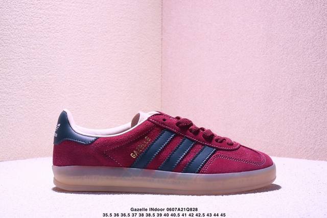 公司级Adidas Originals Gazelle Indoor 三叶草休闲防滑耐磨低帮板鞋 鞋头出色设计 塑就出众贴合感 稳固的后跟贴合足部曲线设计 软弹