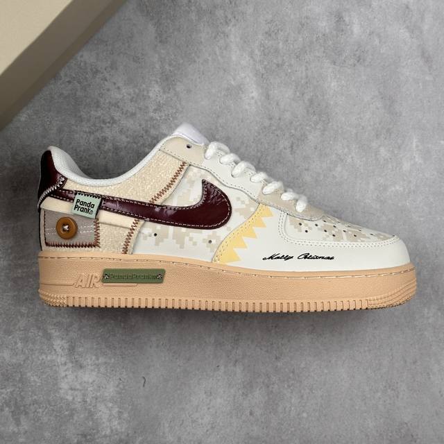 本地 核心私 Nike Air Force 1 Low 空军一号低帮百搭休闲运动板鞋 柔软、弹性十足的缓震性能和出色的中底设计，横跨复古与现代的外型结合，造就出