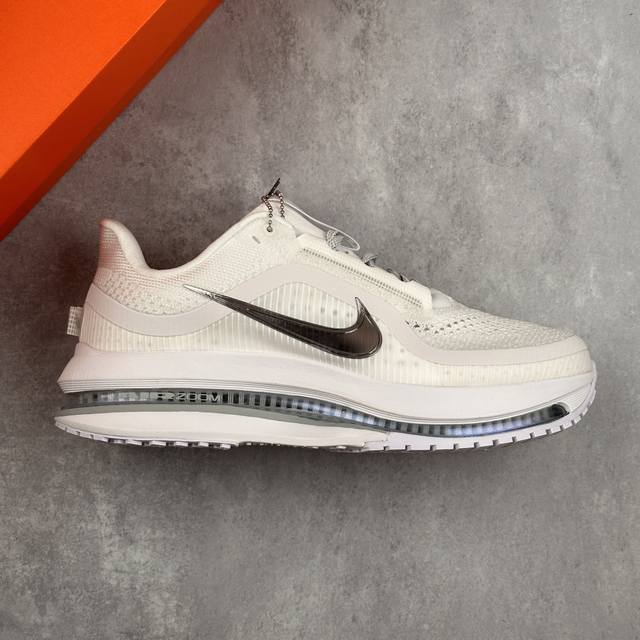 本地 核心私 H11版 2025年跑鞋王者降临，耐克推出的超级飞马 Nike Pegasus Premium 全掌气垫 纤维气柱网面跑步鞋 中底三明治结构，Zo