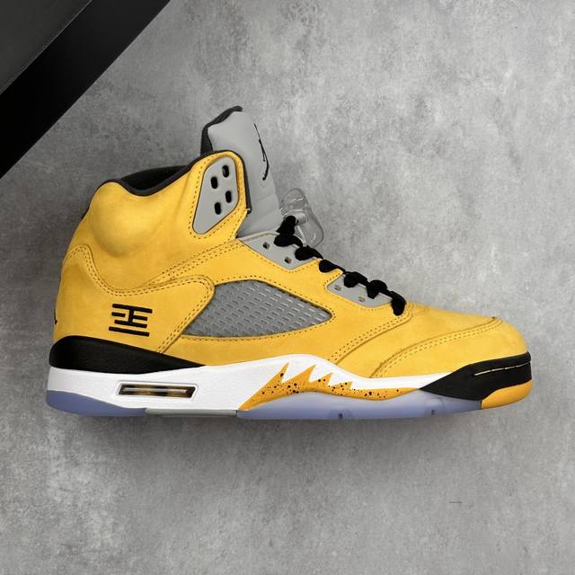 本地 核心私 Air Jordan 5 Retro Tokyo Aj5 乔5东京限定 头层复古休闲文化篮球鞋 这款天价神物，也紧随 Undftd X Aj4 的