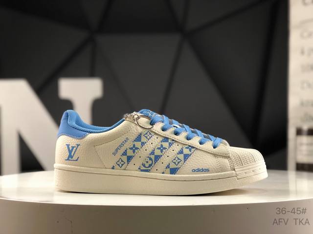 阿迪达斯 Adidas Originals Gazelle Indoor 贝壳头 三叶草休闲防滑耐磨低帮板鞋 鞋头出色设计 塑就出众贴合感 稳固的后跟贴合足部曲