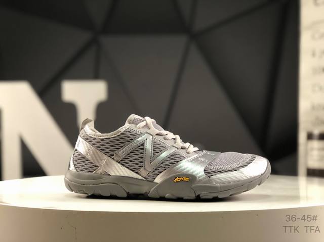 Issey Miyake X New Balance M10Oab 三宅一生联名透气越野跑步鞋 此番联名鞋款的灵感源自感官身体和赤足运动的概念，New Bala
