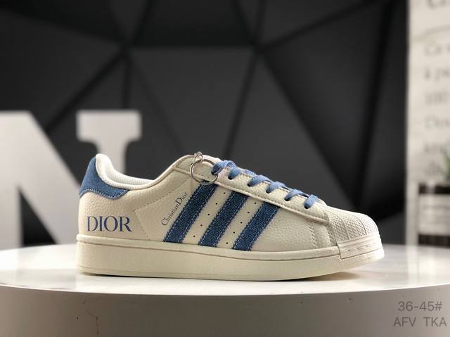 阿迪达斯 Adidas Originals Gazelle Indoor 贝壳头 三叶草休闲防滑耐磨低帮板鞋 鞋头出色设计 塑就出众贴合感 稳固的后跟贴合足部曲