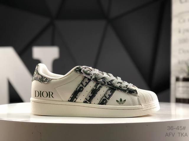 阿迪达斯 Adidas Originals Gazelle Indoor 贝壳头 三叶草休闲防滑耐磨低帮板鞋 鞋头出色设计 塑就出众贴合感 稳固的后跟贴合足部曲