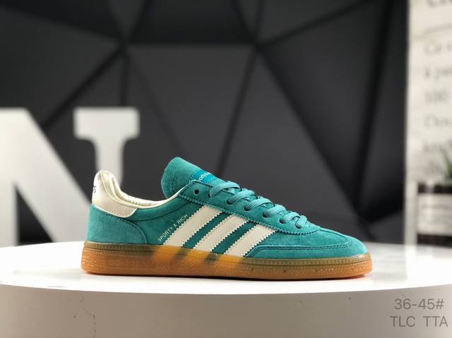 阿迪达斯 Adidas Handball Spezial 公司级 阿迪达斯经典款 复古休闲板鞋 #全鞋采用反毛皮制作 牛筋耐磨大底 承载青春情怀的板鞋 经典三条
