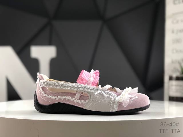 彪马 Puma Speedcat 舒适百搭 低帮 芭蕾鞋 #朴彩英 Rose 同款 配色酷感拉满 低帮设计超显脚踝纤细，上脚轻盈又舒适。不管日常出街还是运动都适