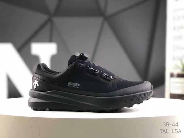 L 迪桑特Descente Lavitate 2 时尚防滑 低帮跑步鞋针织网布无缝拼接鞋面轻薄通透减少摩擦进口Z Foam缓震中底 舒适回弹动能加成部分采用反光