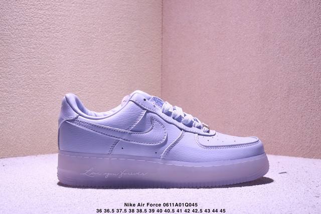 Nike 耐克 男女鞋真标带半码，升级原楦原纸版数据开发版型，采用软质牛剖革鞋面材质，内置全掌Air Sole气垫高规格鞋身+ 满屏爱心 终于来了著名说唱-奥布