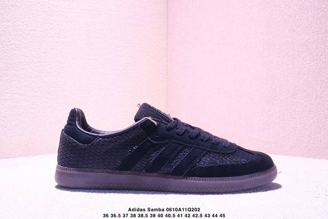 简介：真标Adidas Originals Samba 桑巴舞系列阿迪达斯 三叶草 绅士德训足球风百搭低帮休闲运动板鞋 货号:Kk3528 尺码:36 36.5