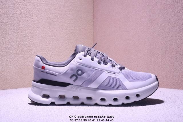 简介：公司级On Cloudrunner 2 昂跑 户外街头机能风新兴品牌轻便中帮跑步鞋 首发实拍鞋款以网球为灵感的运动休闲鞋 大胆的复古外观与革新科技融合 助