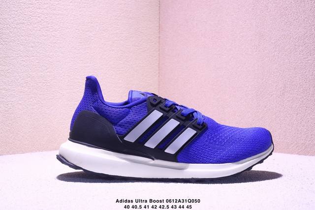 公司级阿迪达斯Adidas Ultra Boost休闲运动慢跑鞋 Adidas 最强跑鞋 Ultraboost 的影响力仍驰骋于业界，进入下半年之后，对于 的展