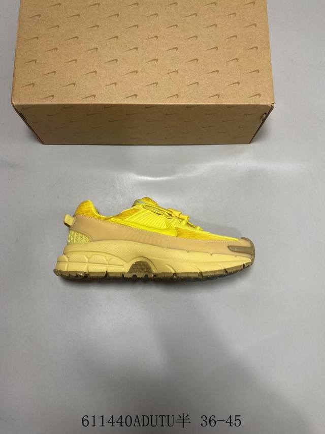 耐克Nike Zoom Vomero 5 Sp Vast Grey Sail 马拉松V5复古跑五代休闲运动慢跑鞋 货号 Hq2181-200 611440Adu