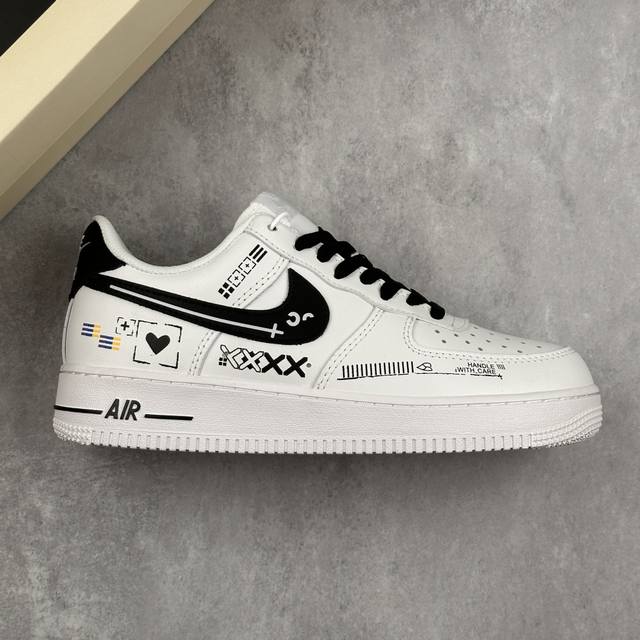 本地 核心私 公司级Nike Air Force 1 Low’07 黑白印花集 空军一号低帮休闲板鞋 定制皮料 定制鞋盒 配件齐全 原楦原纸板 纯正空军版型 内