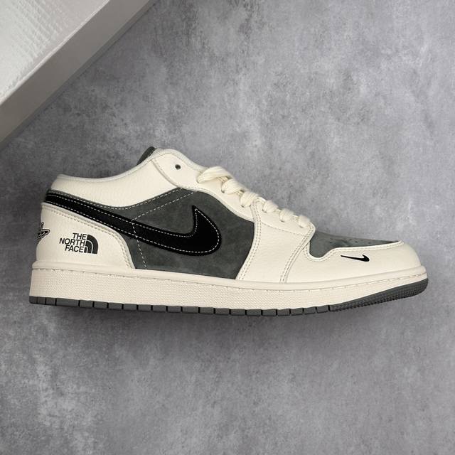 本地 核心私 公司级Nike Air Jordan 1 Low Aj1乔1 北面联名 低帮休闲板鞋 市场唯一独家头层皮打造 原鞋原档案开发 原厂皮料 原档冲孔鞋