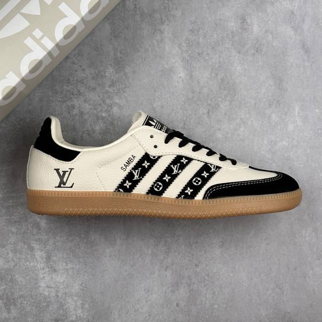 本地 核心私 阿迪达斯 Adidas Originals Samba Og X Louis Vuitton 黑白 桑巴舞系列复古经典轻便板鞋 此款以简约大方的造