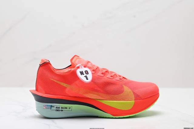 公司级Nike Zoomx Vaporfly Next% 4耐克 轻量化 网面透气运动鞋 这款新一代最强跑鞋在鞋面和鞋底都进行了全方位升级鞋面使用了全新 Vap