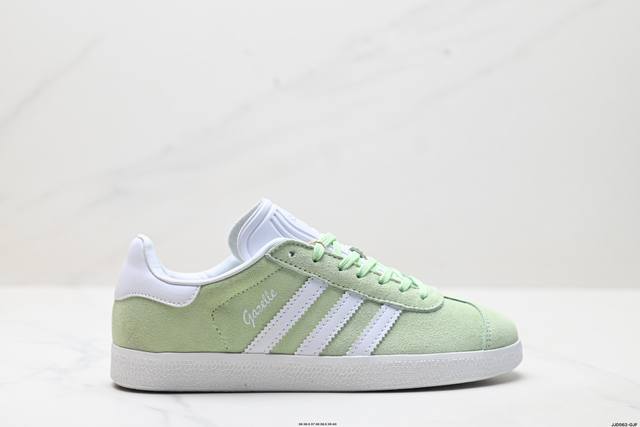 公司级Adidas Originals Gazelle W 三叶草休闲防滑耐磨低帮板鞋 鞋头出色设计 塑就出众贴合感 稳固的后跟贴合足部曲线设计 软弹舒适 不易