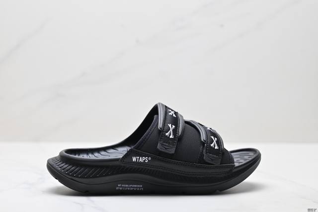 公司级Hoka One One Ora Luxe 休闲透气舒缓 橡胶底防滑一字拖鞋 轻量透气：采用轻量透气材料，即使在炎热的夏日也能保持清爽 缓震技术：鞋底的缓