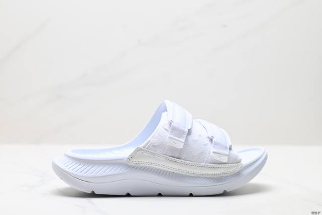 公司级Hoka One One Ora Luxe 休闲透气舒缓 橡胶底防滑一字拖鞋 轻量透气：采用轻量透气材料，即使在炎热的夏日也能保持清爽 缓震技术：鞋底的缓