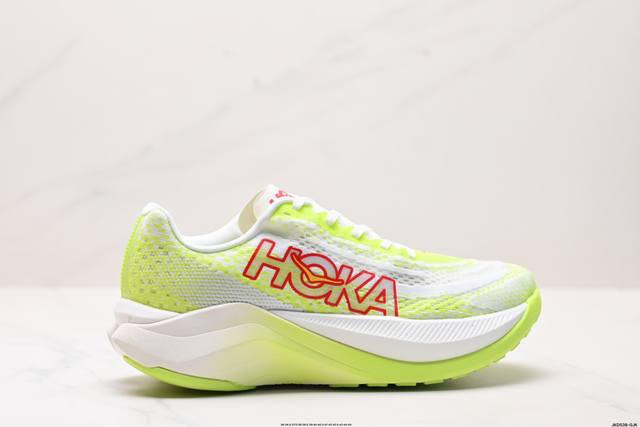 公司级小红书推荐Hoka W Mach X全新配色 这个品牌来自于新西兰的毛利语，Hoka表示大地，One One表示飞越，连起来就是飞越地平线，One One