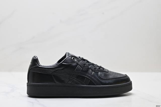 公司级Onitsuka Tiger 鬼塚虎 Gsm Sd 休闲舒适 防滑耐磨轻便 低帮 生活休闲鞋 男女同款 Gsm Sd系列运动鞋是鬼塚虎品牌旗下的一款产品，
