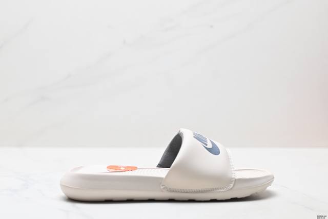 公司级Nike Victori One Slide 耐克 防滑运动拖鞋 货号:Cn9675-001 尺码:36-45 Id:Dgf538-Gjz