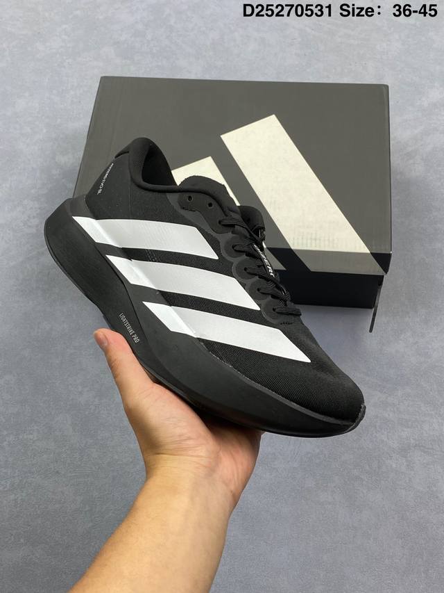 Ad Adizero Evo Sl M 阿迪超轻透气缓震跑鞋 以令人难以置信的138克重量，刷新了跑鞋轻量化的记录，阿迪在材料科学和工艺技术上的深厚积累。 全新