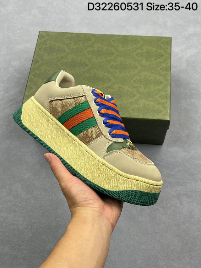 Gucci 古驰 采用超软绒面磨砂小牛皮组合纯棉Gg提花布鞋面材质，超软皮内里灌注缓震Pu脚垫，全新加厚双层Tpr隔色鞋底 6.0Cm 厘米外增高效果 ，正确毛